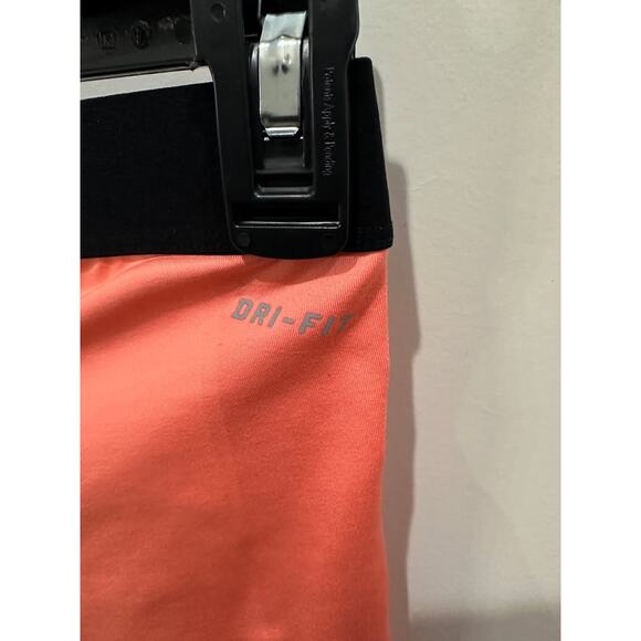 Nike Dri-Fit Compression Shorts - Picture 5 of 6